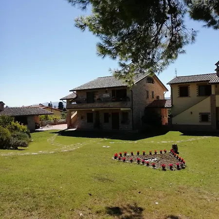 La Sorgente Del Subasio Apartamento